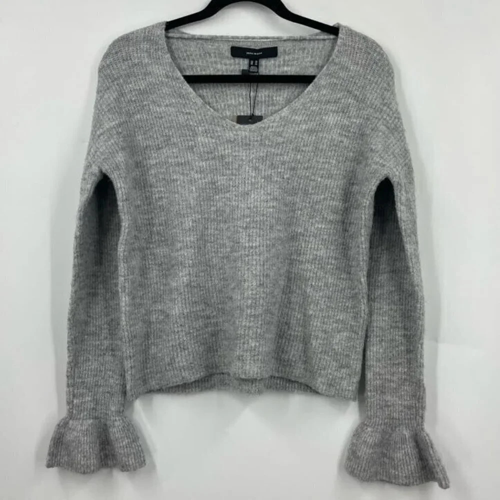 Vero Moda Women's Simone V-Neck Long Sleeve Ruffle Cuff Sweater Size XS NWT